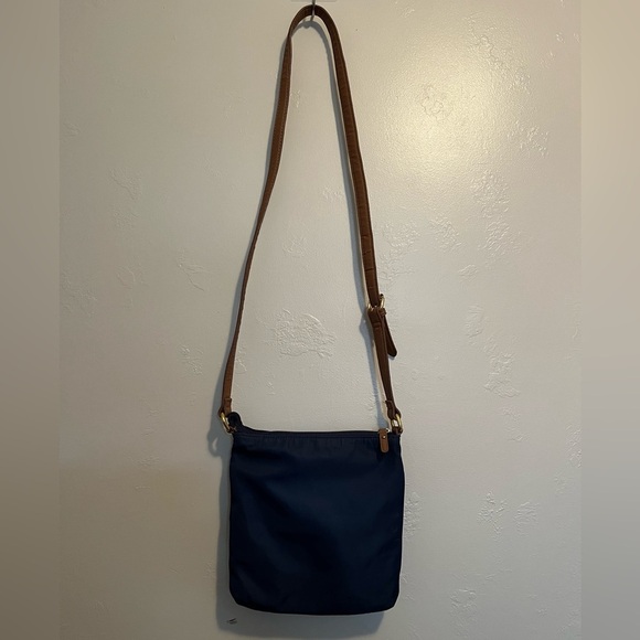 Tommy Hilfiger, Navy Crossbody for Women - Picture 12 of 14